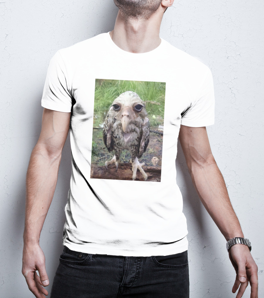 LAMONTS Unique Bird Creature With Big Eyes And Distinct Features T-Shirt