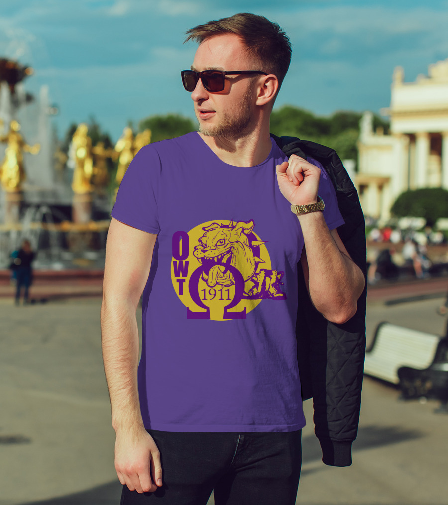 Omega Psi Phi Fraternity 1911 Bulldog OWT Greek Lettering Purple Gold T-Shirt