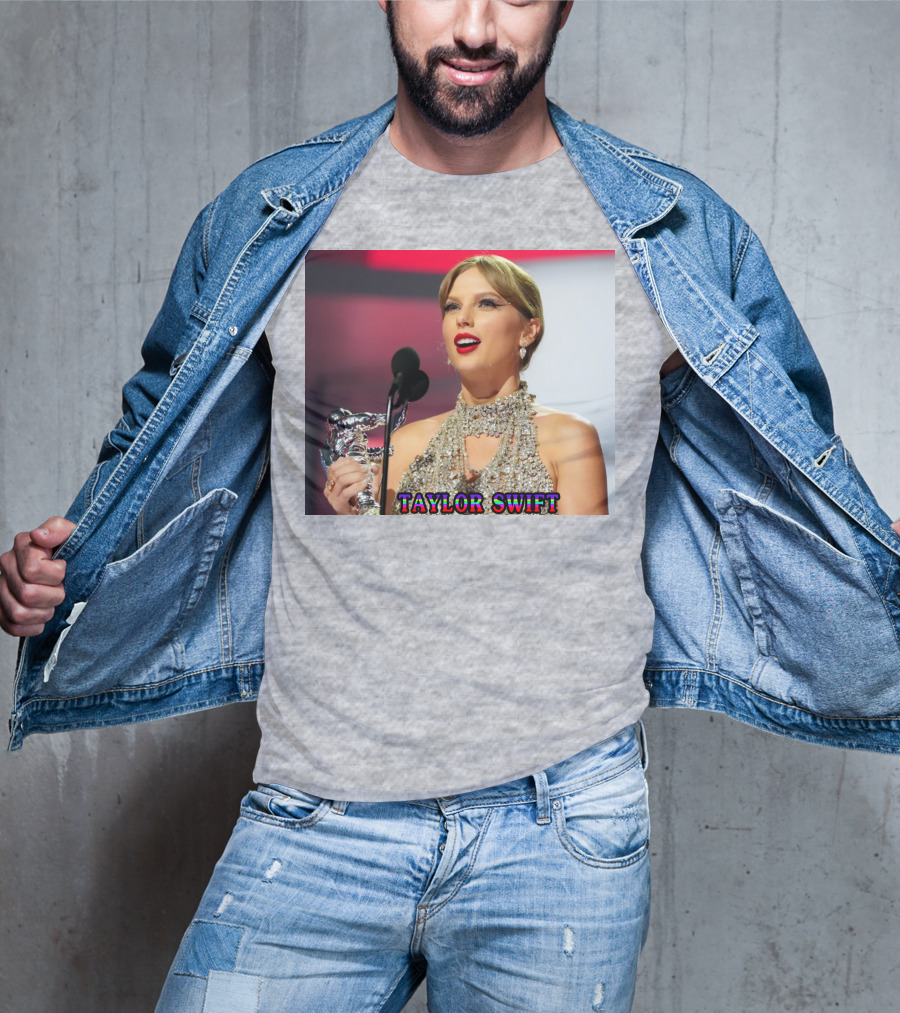 Taylor Swift Singer Songwriter Award Moment T-Shirt