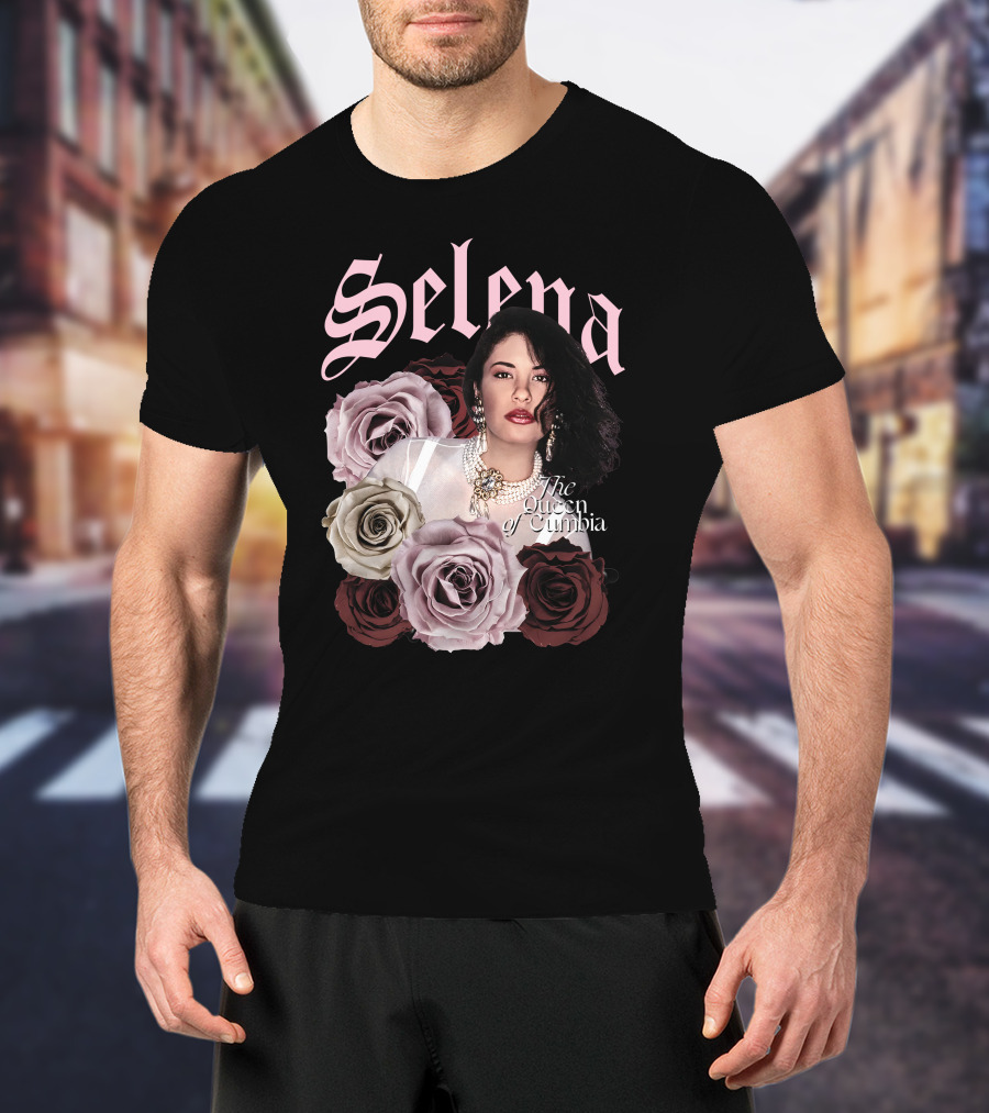 Selena The Queen Of Cumbia Surrounded By Floral Roses T-Shirt