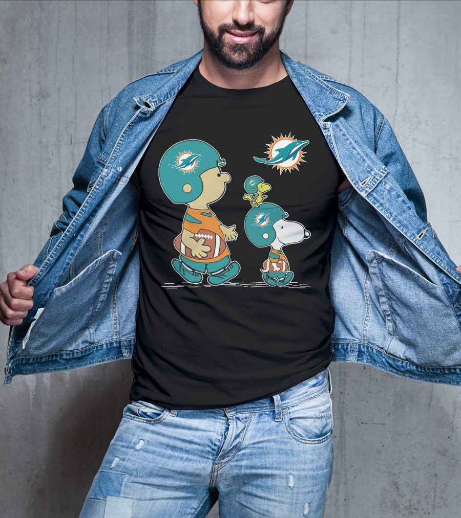 Snoopy Charlie Brown Miami Dolphins Football Helmets T-Shirt