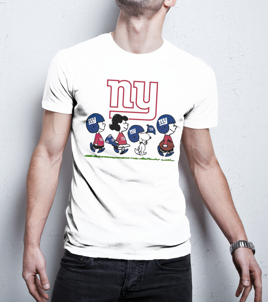 Peanuts Snoopy New York Giants Football Team NFL Characters T-Shirt
