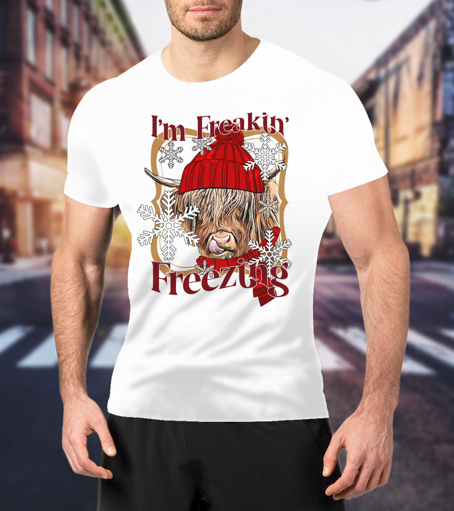 I'm Freakin' Freezing Highland Cow Snowflakes Winter T-Shirt