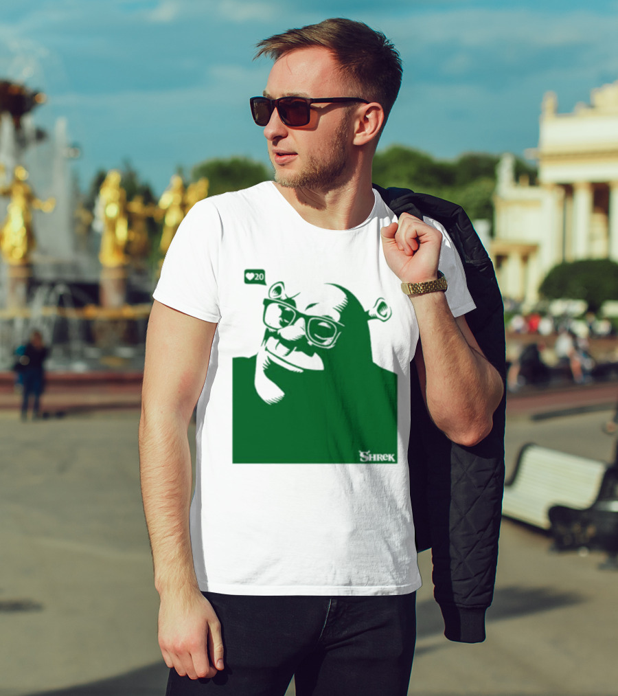 Shrek Bioworld Handsome Shrek 20 Likes Glasses T-Shirt