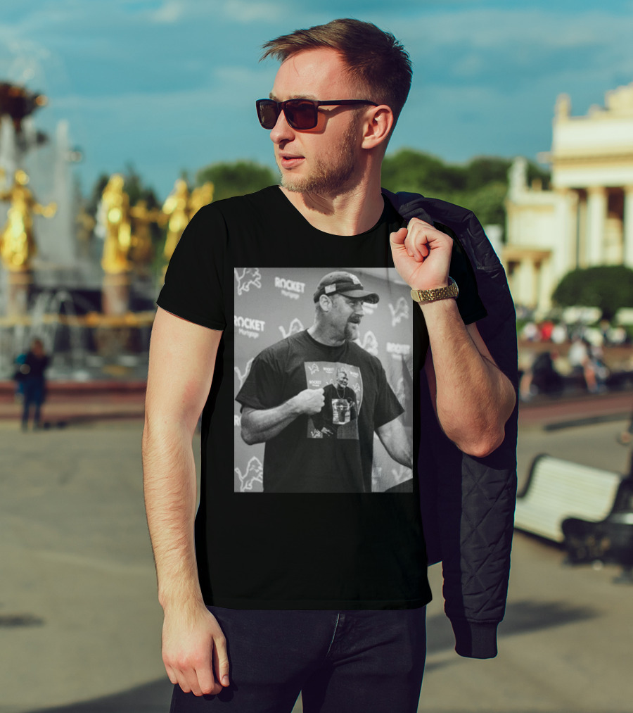 Rocket Mortgage Lions Press Conference Holmes Pulling Hilarious T-Shirt