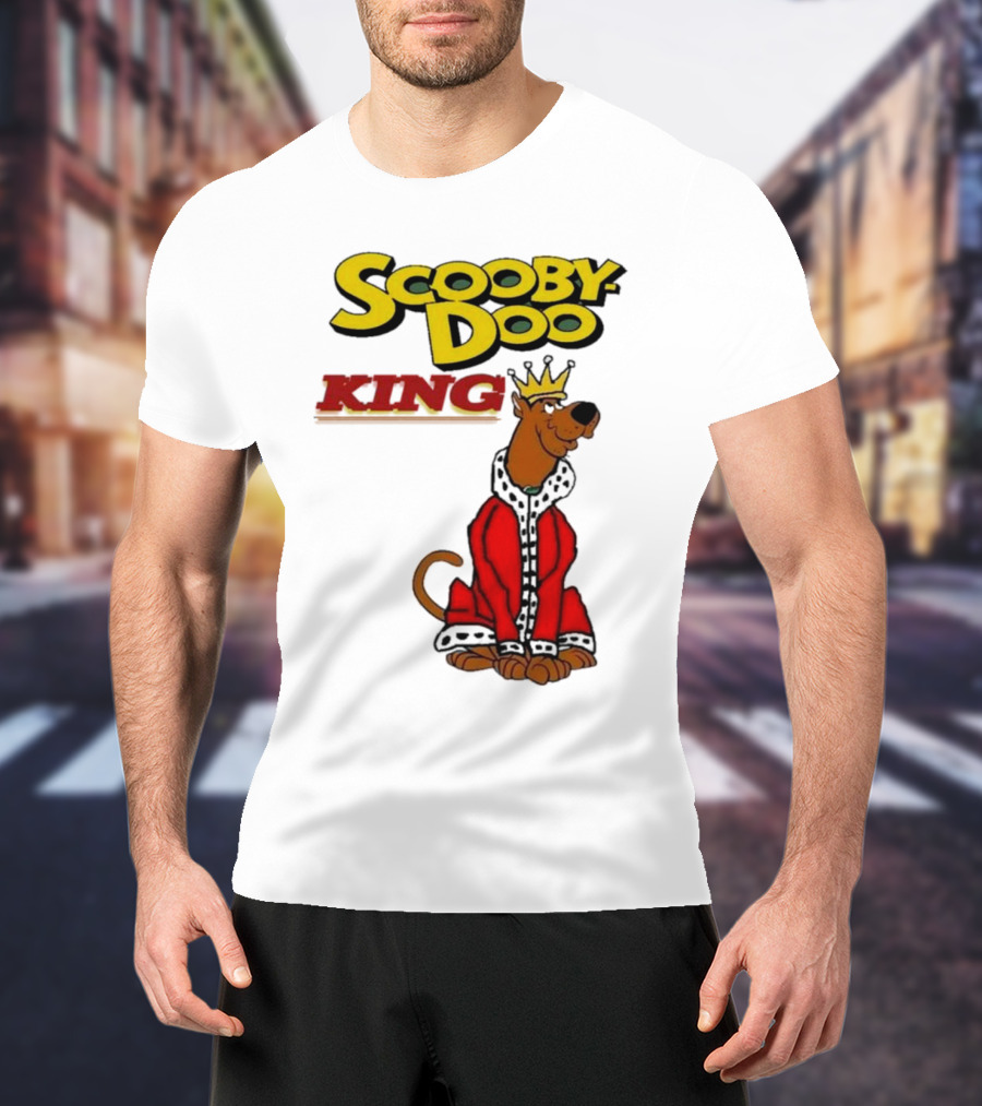 Scooby Doo King Crowned With Royal Red Robe T-Shirt