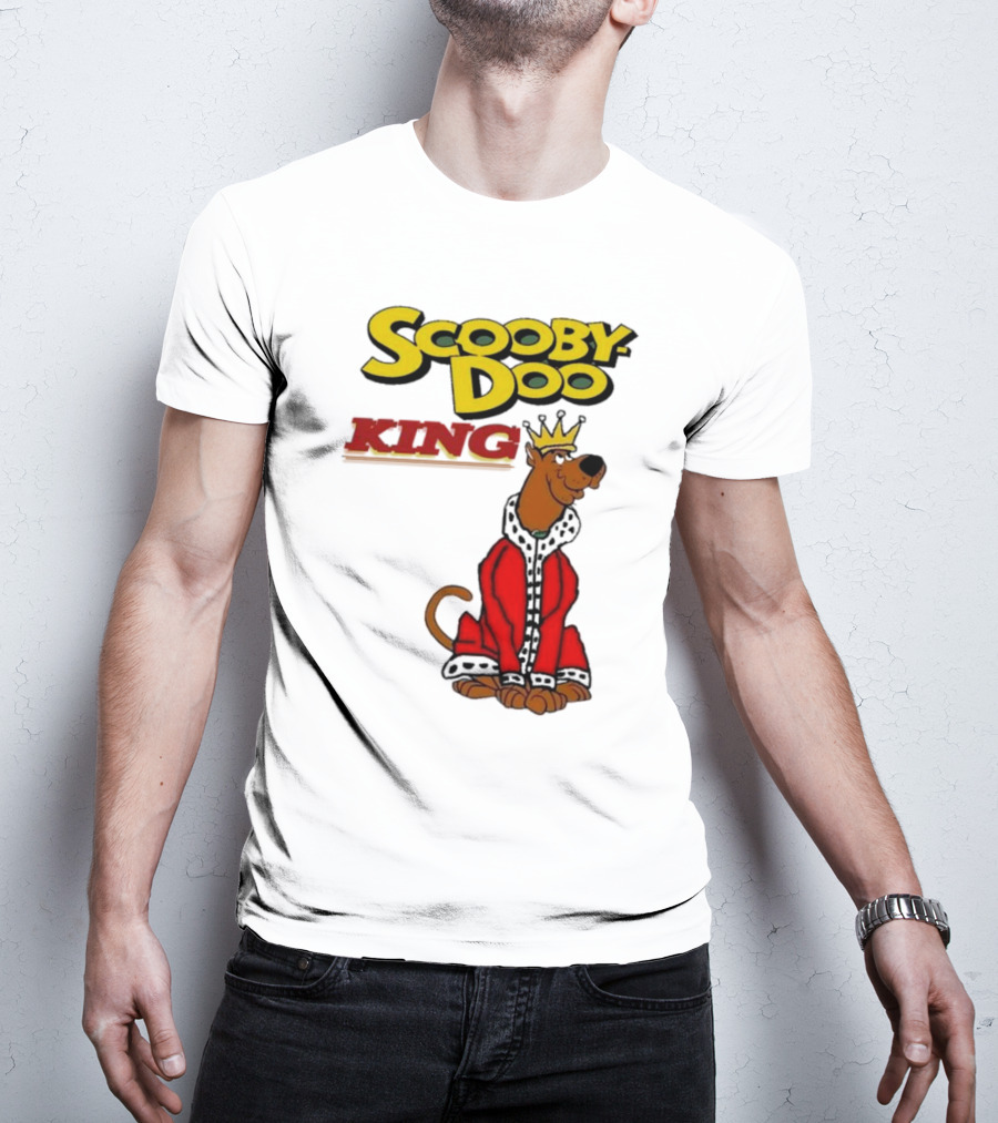 Scooby Doo King Crowned With Royal Red Robe T-Shirt