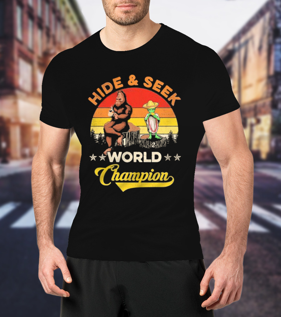 Hide And Seek World Champion Bigfoot Alien Vintage Retro T-Shirt
