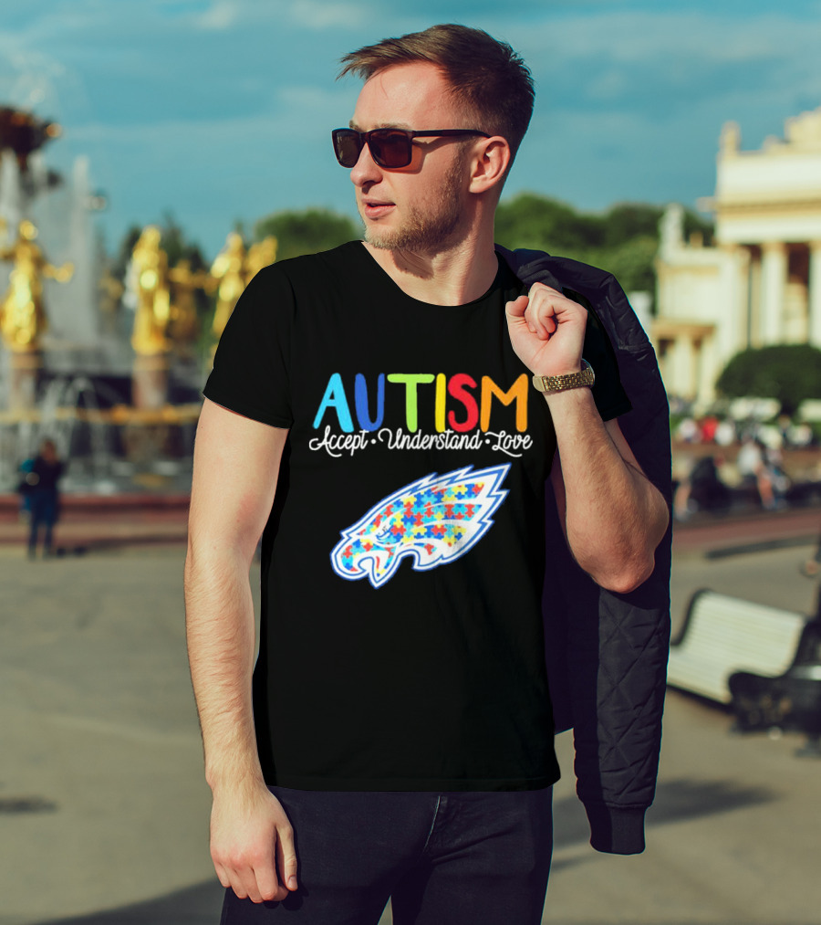 Philadelphia Eagles Autism Accept Understand Love Puzzle T-Shirt
