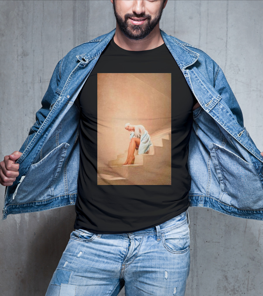 Ariana Grande Staircase Poster Style Sitting On Steps T-Shirt