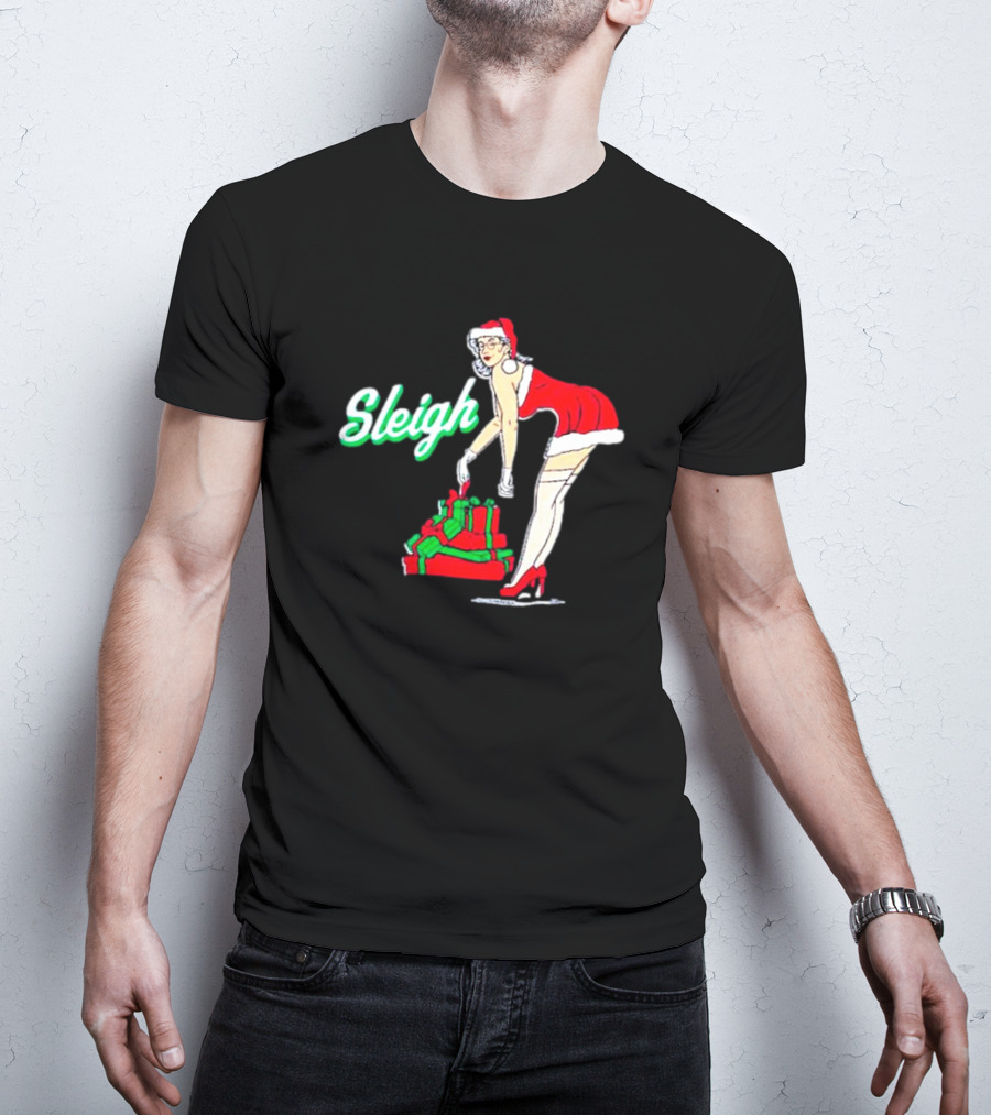Vintage Santa Sleigh With Pin-Up Style Christmas Presents T-Shirt