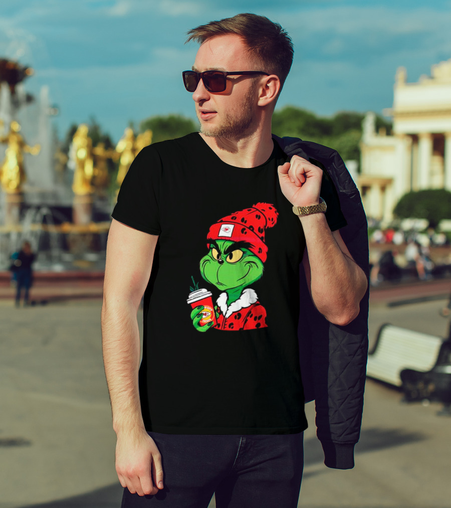 Grinch Leopard Kansas City Chiefs Coffee Beanie T-Shirt