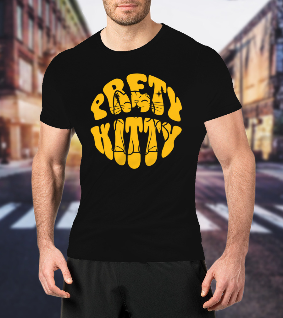 Pretty Kitty Cute Happy Cat Yellow Retro T-Shirt