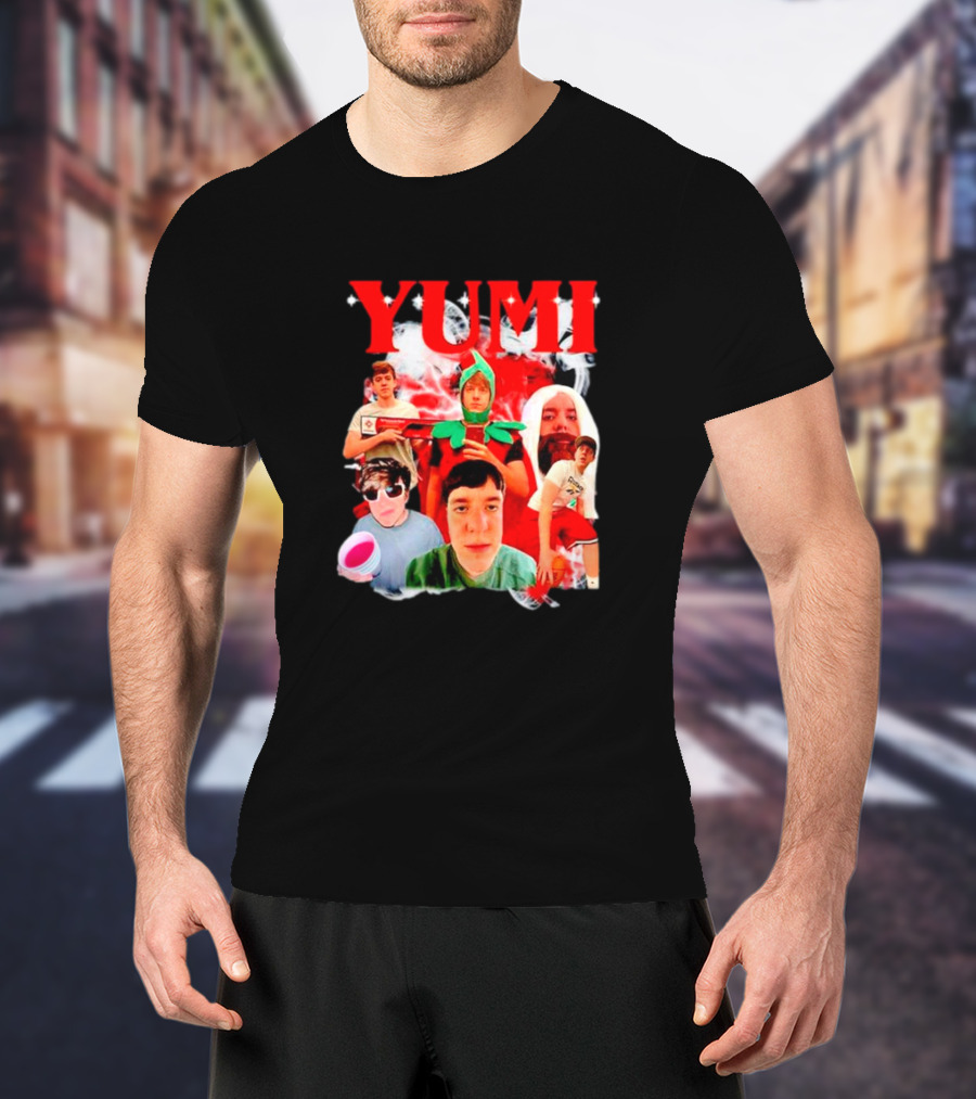 Yumimainn Yumi Meme Collage T-Shirt