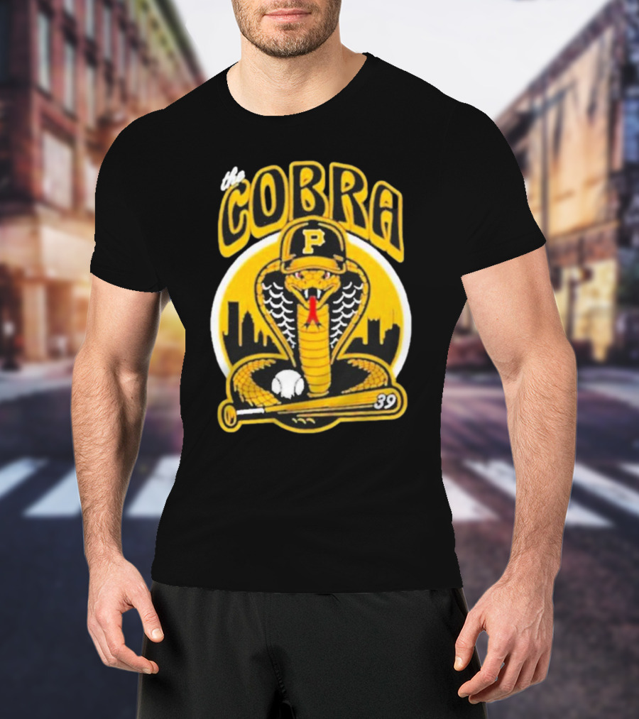 The Cobra Pittsburgh Pirates Baseball Bat City Skyline 39 T-Shirt