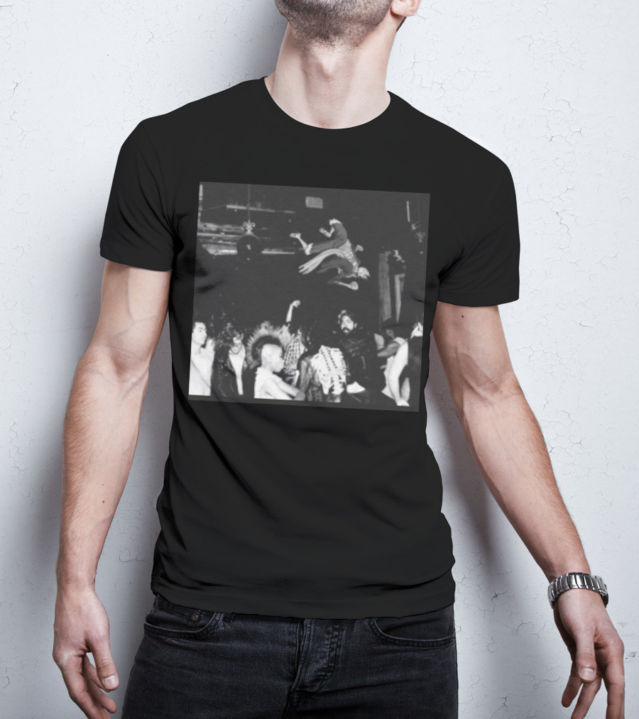 Luffy X Die Lit Manga Punk Rock Crowd Dive Scene T-Shirt