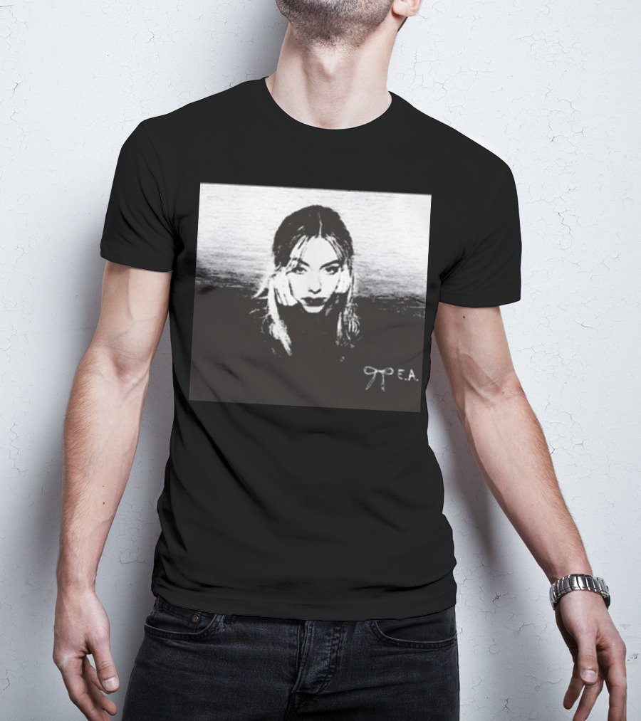 Eileen Alister The Alister E.A. Monochrome T-Shirt