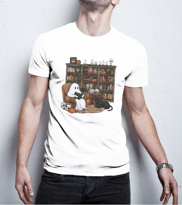 Retro Ghost Reading Books Skeletons Pumpkins Black Cat Library T-Shirt