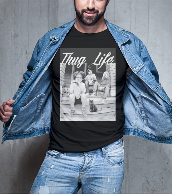 Hocus Pocus Thug Life Witchy Trio With Black Cat And Pumpkin Porch Scene T-Shirt