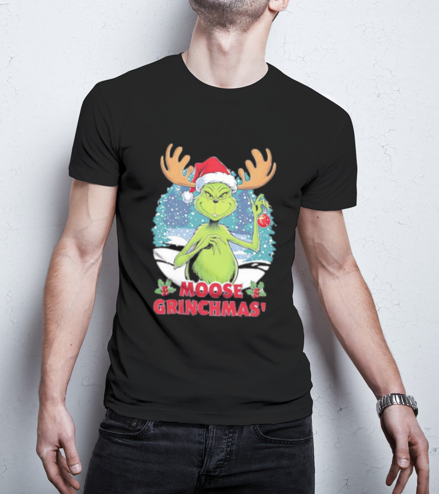 Moose Grinchmas Christmas Grinch Santa Hat Snowflakes T-Shirt