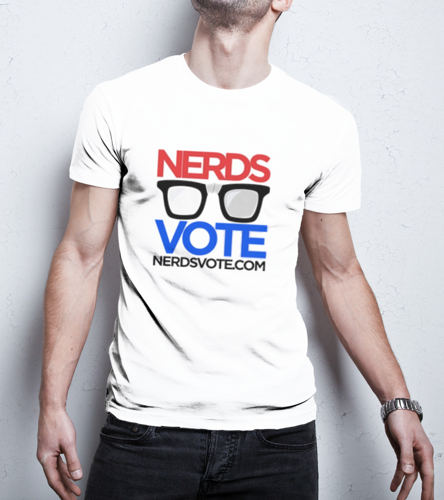 NERDSVOTE Classic Nerdsvote.com Glasses Logo Red Blue T-Shirt