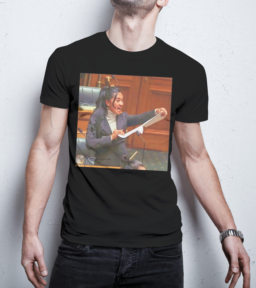 Maori MP Rips Treaty Bill In Parliament Session T-Shirt