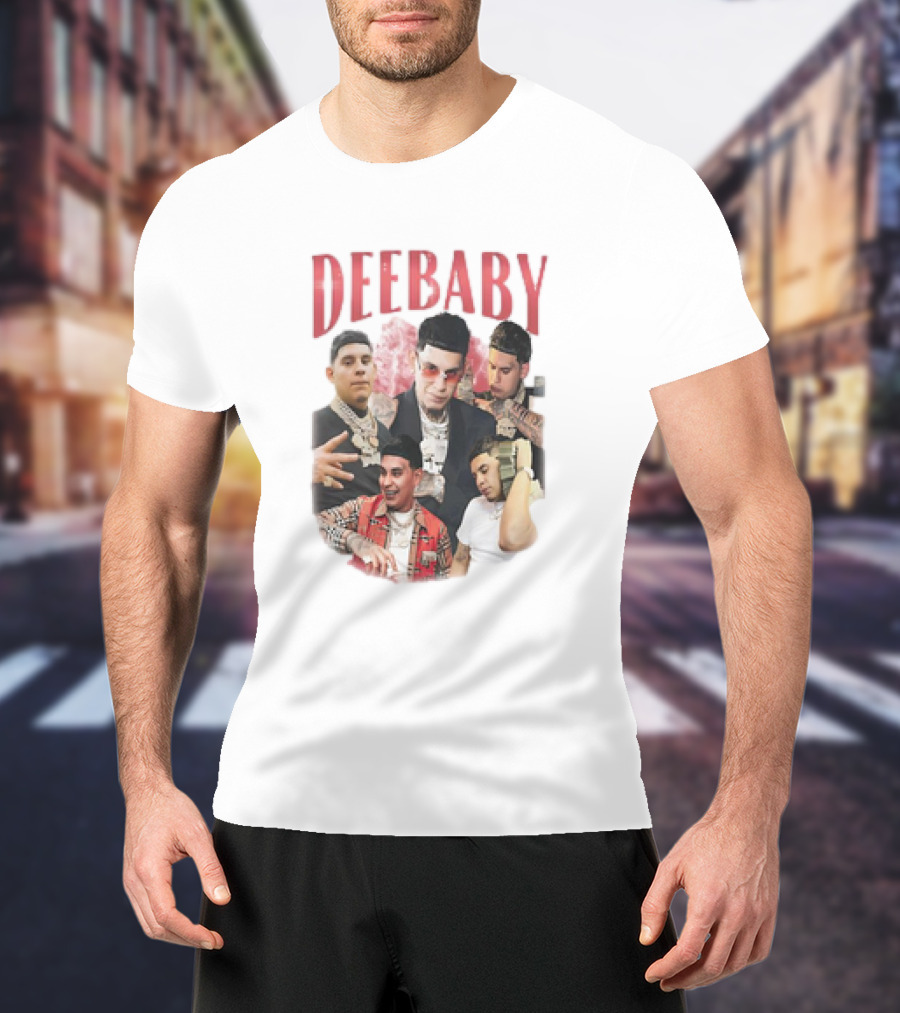 DEEBABY Collage With Jewelry Style Motifs T-Shirt