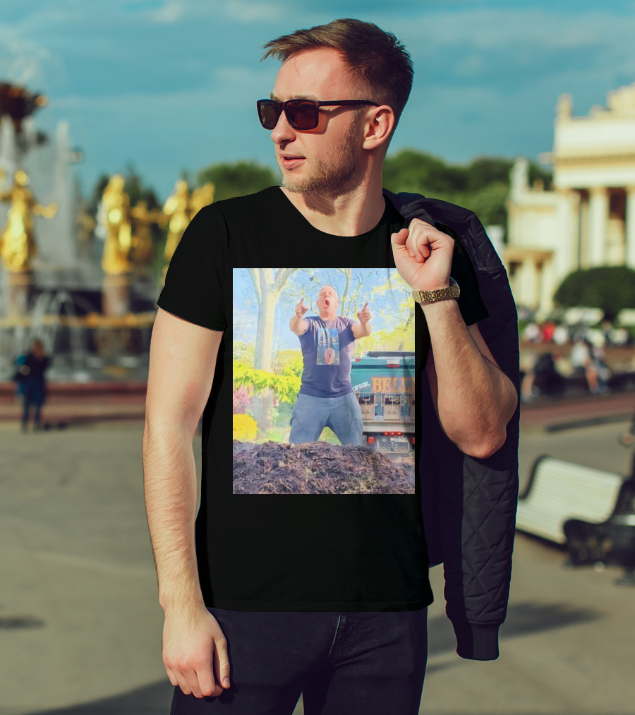 Feiner Mulch King Of The Mulch Bell Topsoil T-Shirt