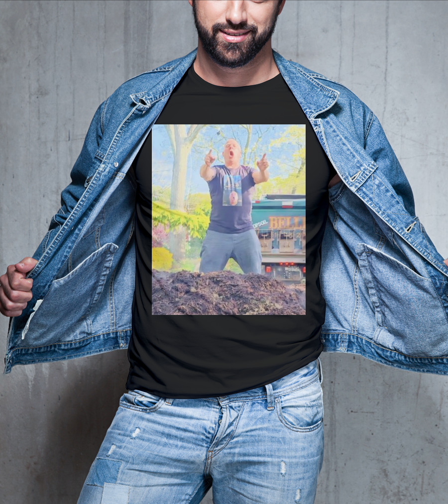 Feiner Mulch King Of The Mulch Bell Topsoil T-Shirt