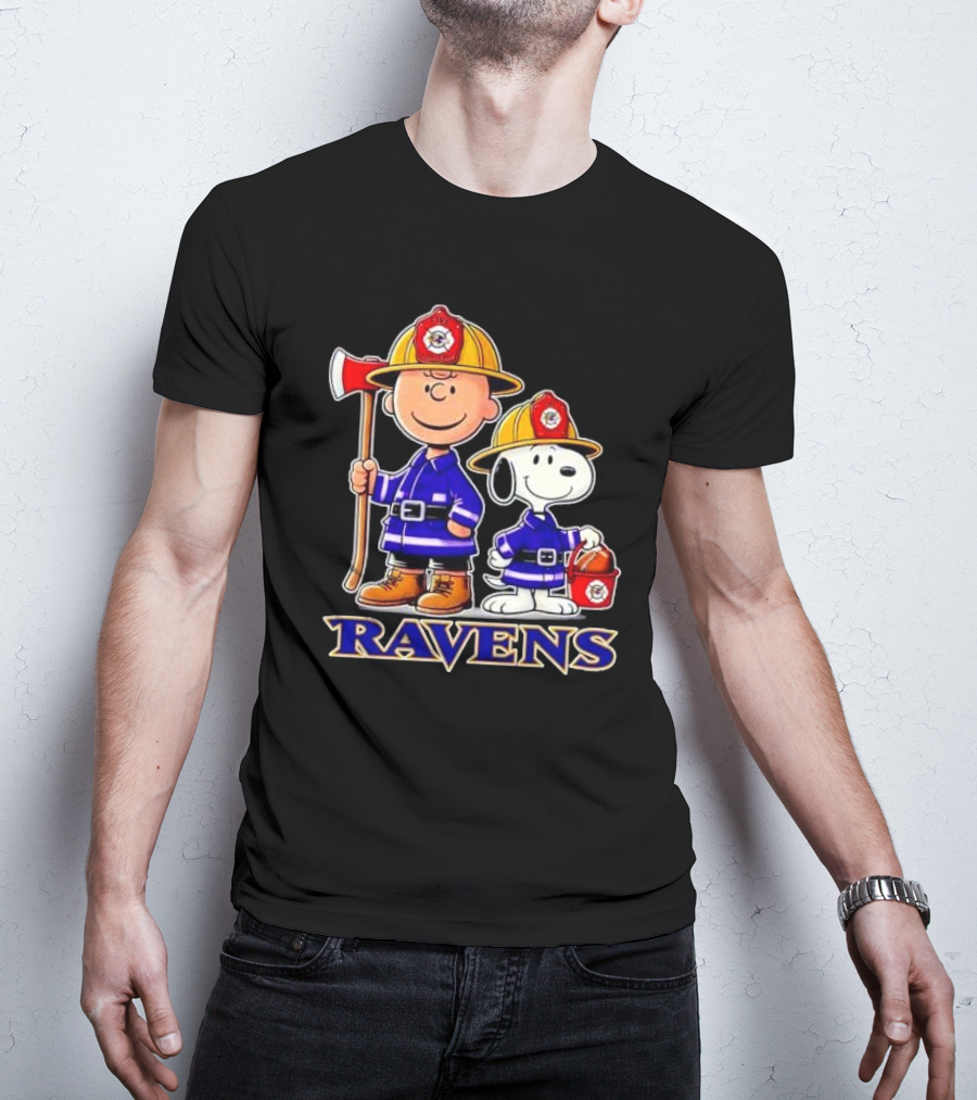 Firefighter Charlie Brown And Snoopy Baltimore Ravens T-Shirt