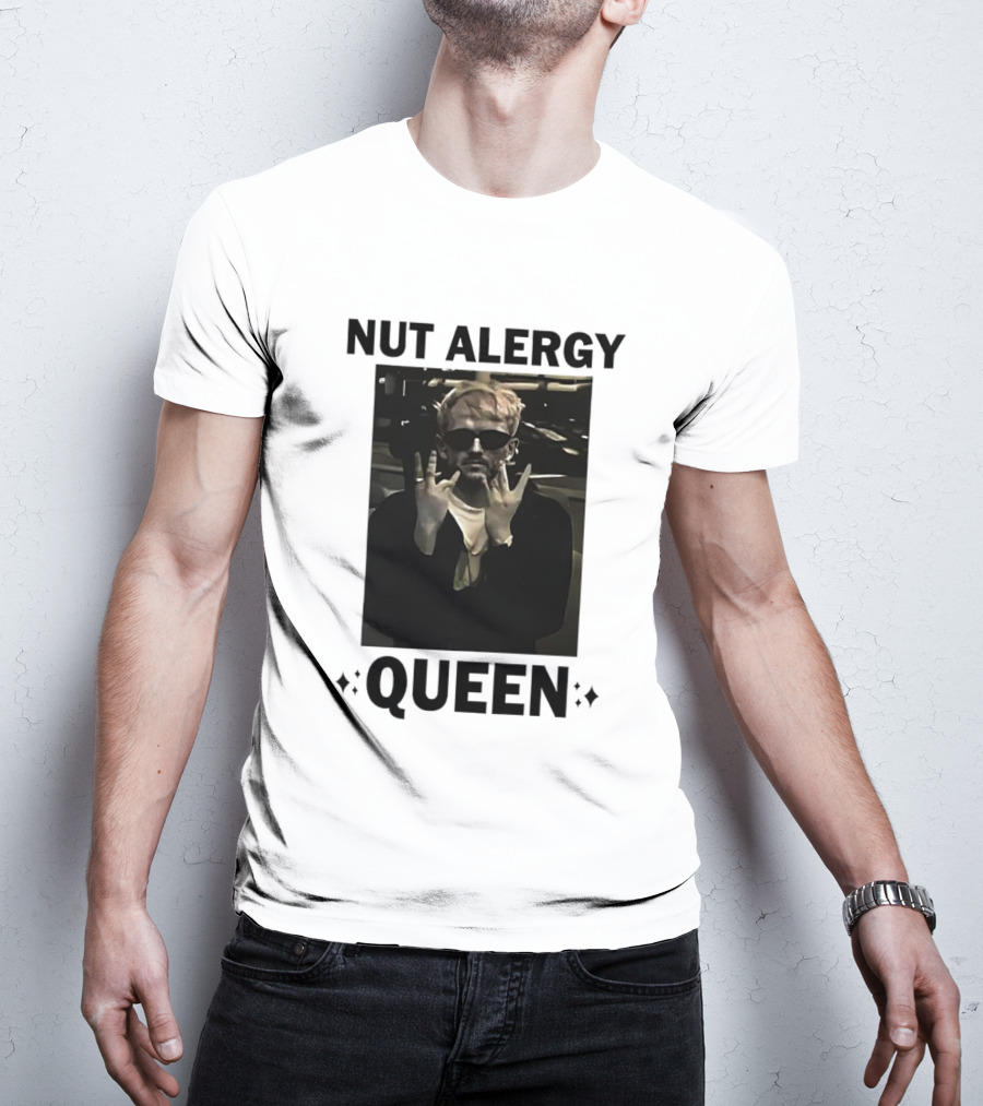 NUT ALERGY ROCK SIGN QUEEN T-Shirt