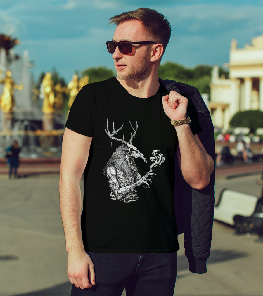 Wendigo Antlered Skull Creature Grasping Skulls T-Shirt
