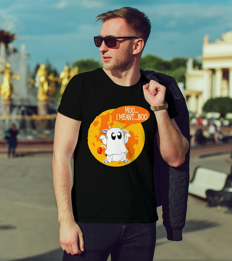 Moo I Meant Boo Ghost Cow Halloween Costume T-Shirt
