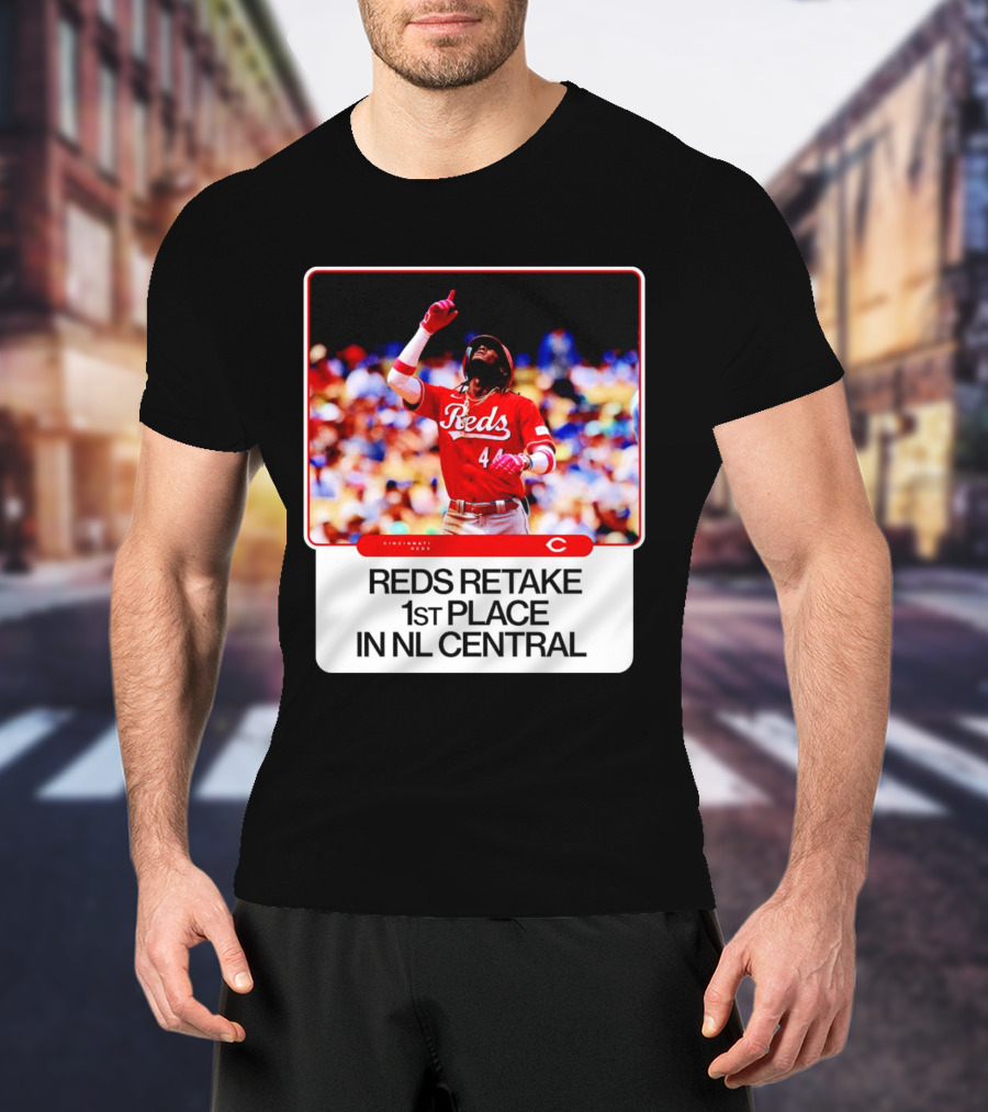 Cincinnati Reds Retake 1st Place In NL Central Elly De La Cruz T-Shirt
