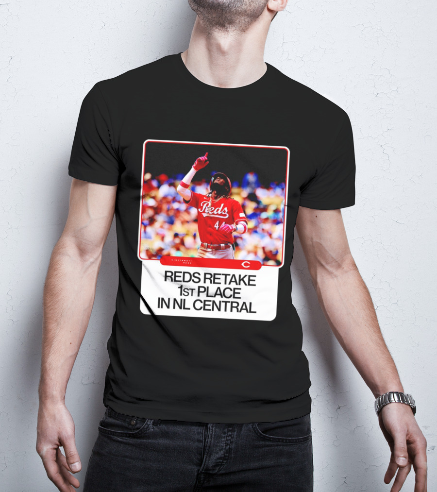 Cincinnati Reds Retake 1st Place In NL Central Elly De La Cruz T-Shirt