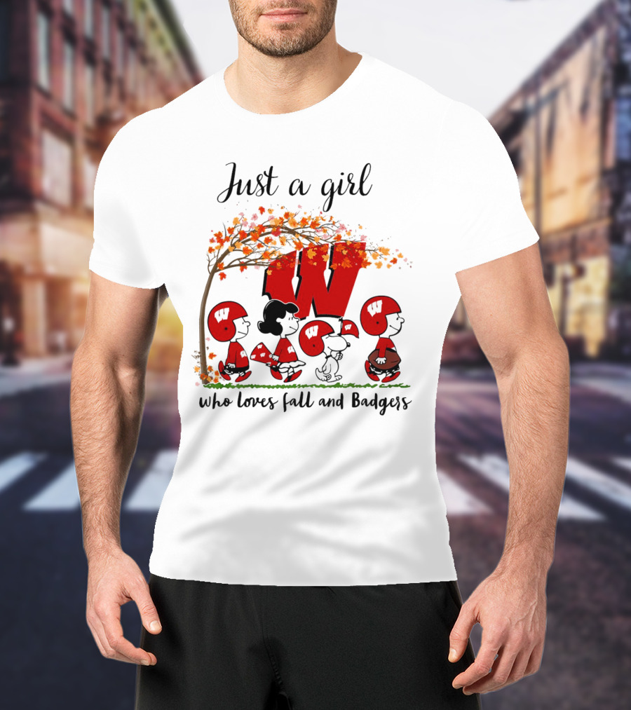 Just A Girl Who Loves Fall And Wisconsin Badgers Peanuts Cartoon T-Shirt