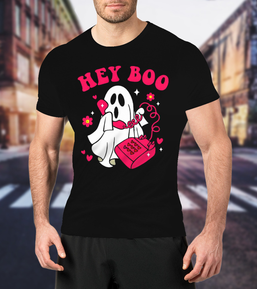 Hey Boo Ghost Talking On Pink Phone With Hearts And Flowers Halloween T-Shirt