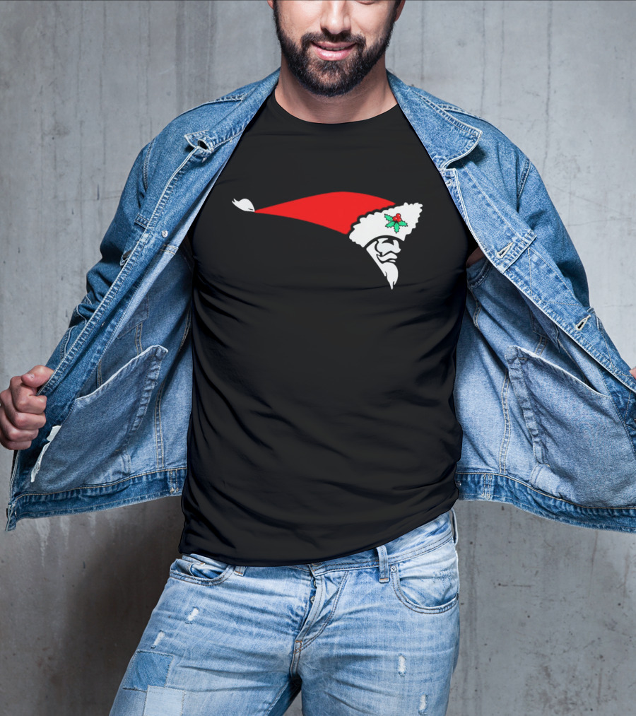 New England Patriots Santa Hat Christmas Day T-Shirt
