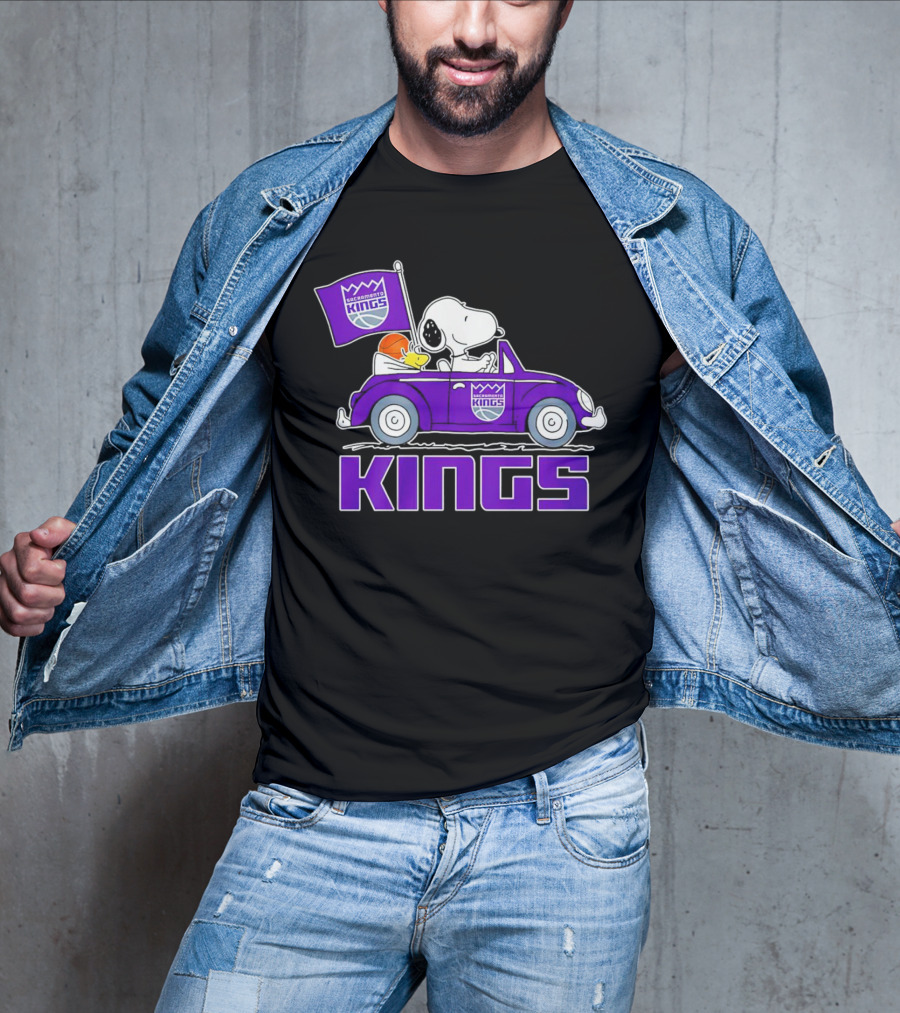 Sacramento Kings Snoopy Dog Driving Car With Flag And Basketball T-Shirt