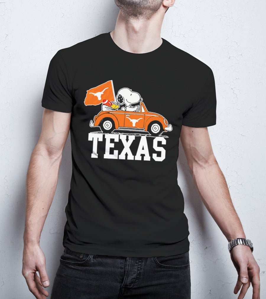 Snoopy Drives Car Texas Longhorns Flag T-Shirt