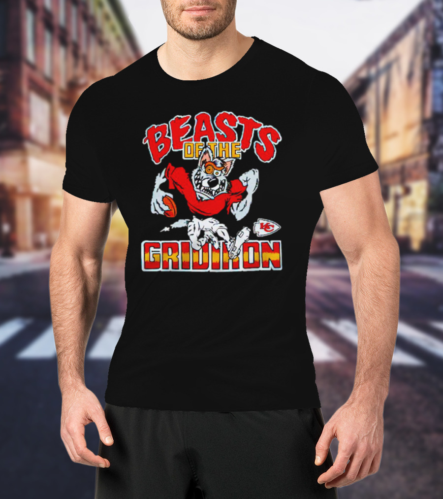 Beasts Of The Gridiron Kansas City Chiefs Wolf Football T-Shirt