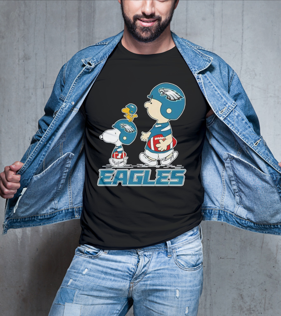 Peanuts Charlie Brown Snoopy Eagles Football Helmet T-Shirt