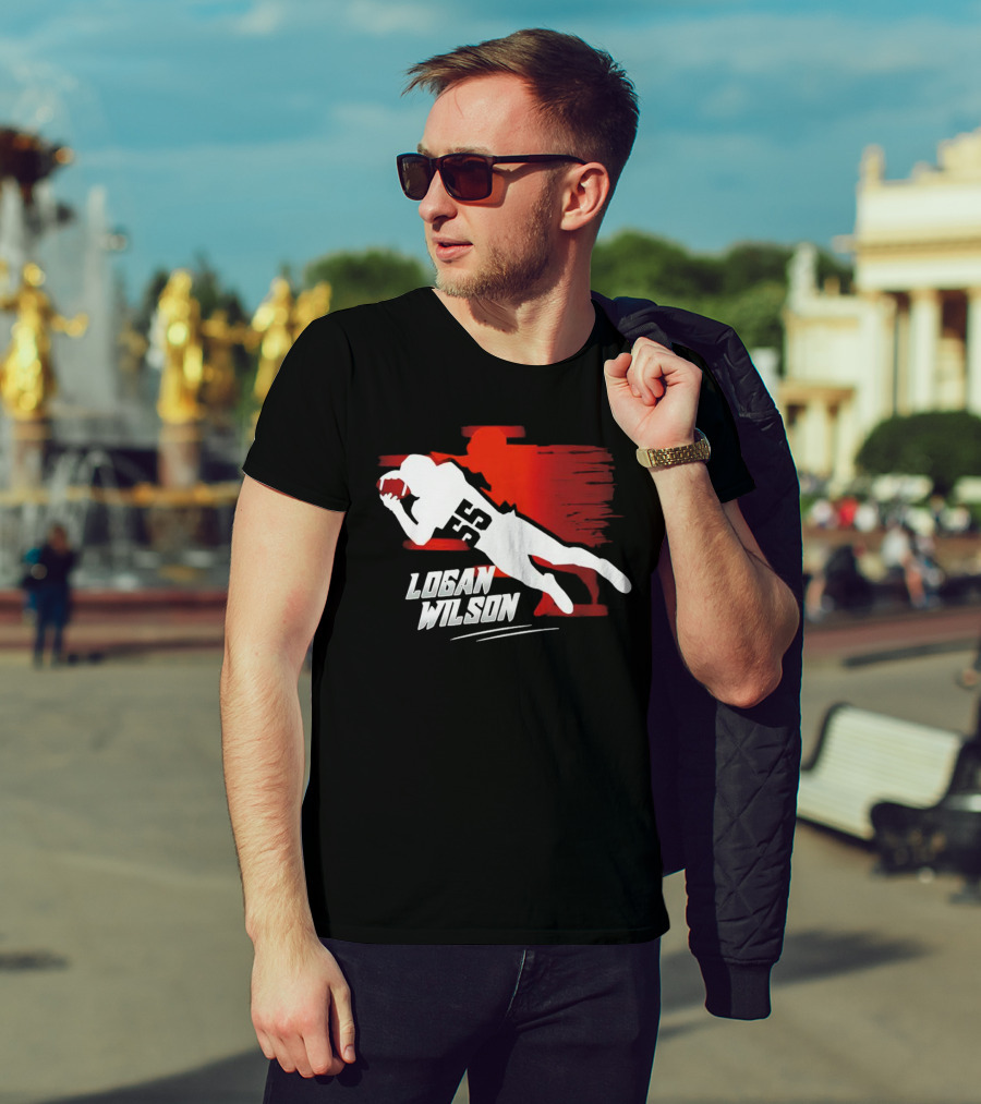 Logan Wilson NFL Diving Catch Cincinnati Bengals 55 T-Shirt