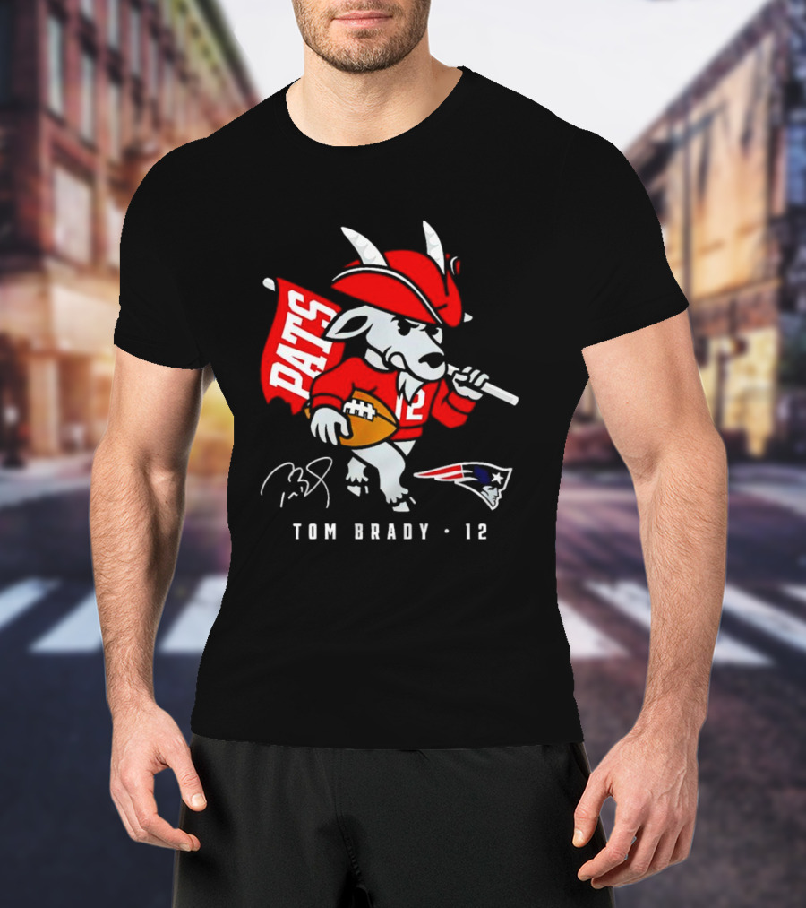 New England Patriots PATS Tom Brady 12 GOAT Logo Illustrative Character T-Shirt
