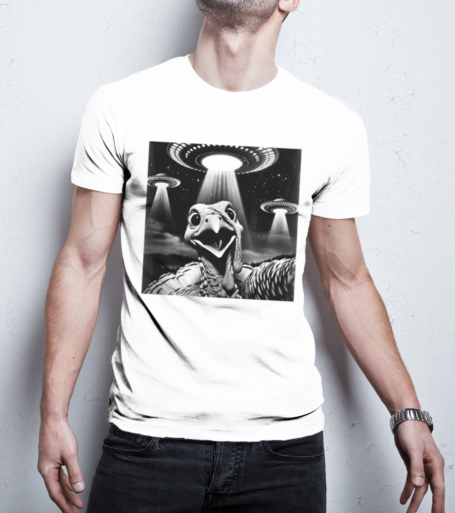 Turkey UFO Selfie Thanksgiving Outer Space Encounter T-Shirt