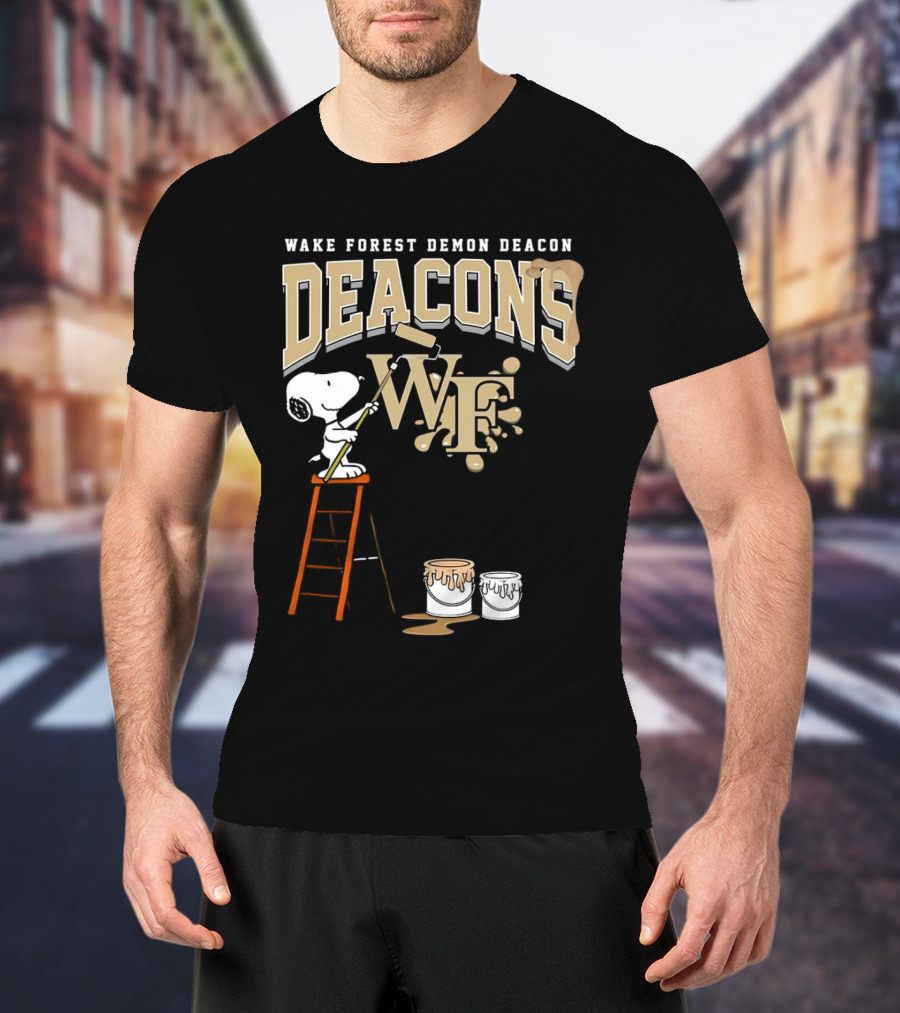 Wake Forest Demon Deacons Snoopy Painting Team Spirit T-Shirt