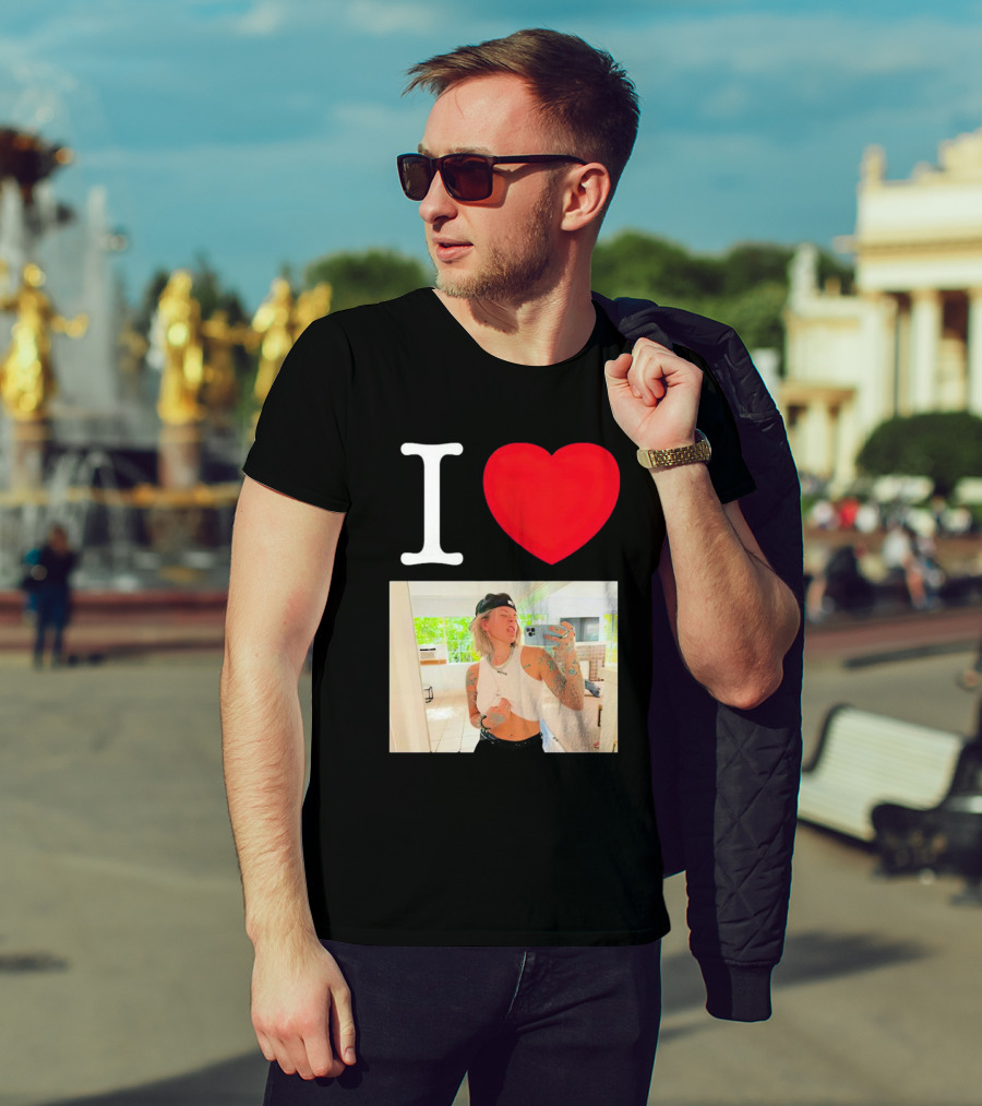 I Love Lauren Sanderson Tattooed White Crop Top Mirror Selfie Image T-Shirt