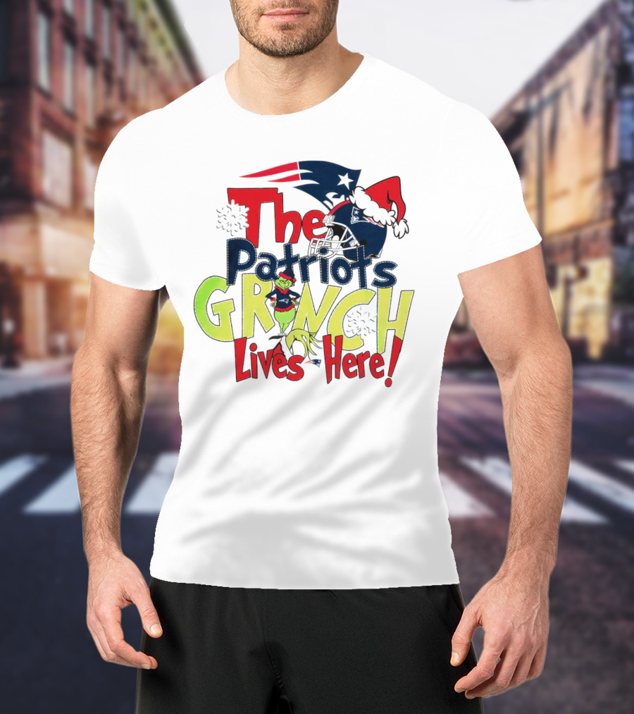 The New England Patriots Grinch Lives Here Christmas Santa Hat T-Shirt