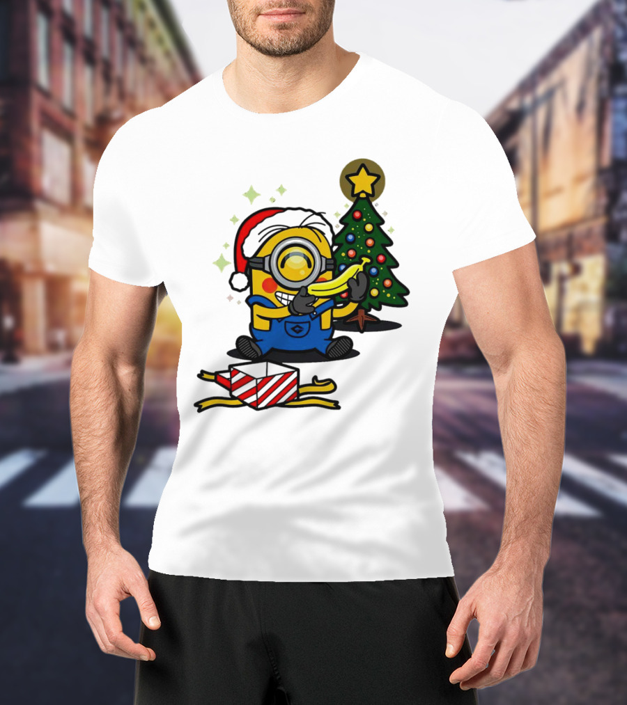 Minion Santa Hat With Banana Christmas Tree And Gift Box T-Shirt