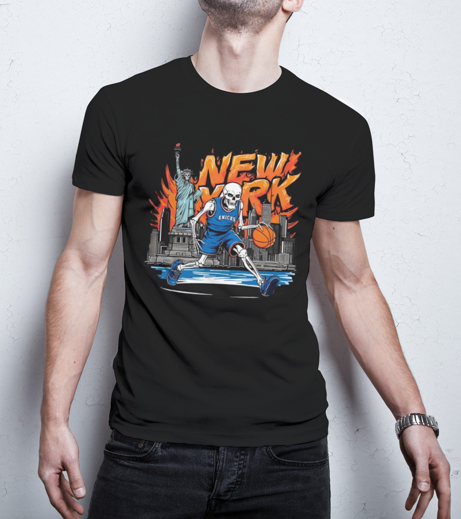 New York Knicks Skeleton Statue Basketball T-Shirt